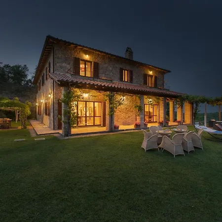 Pianarina 10&2, Emma Villa Montegabbione
